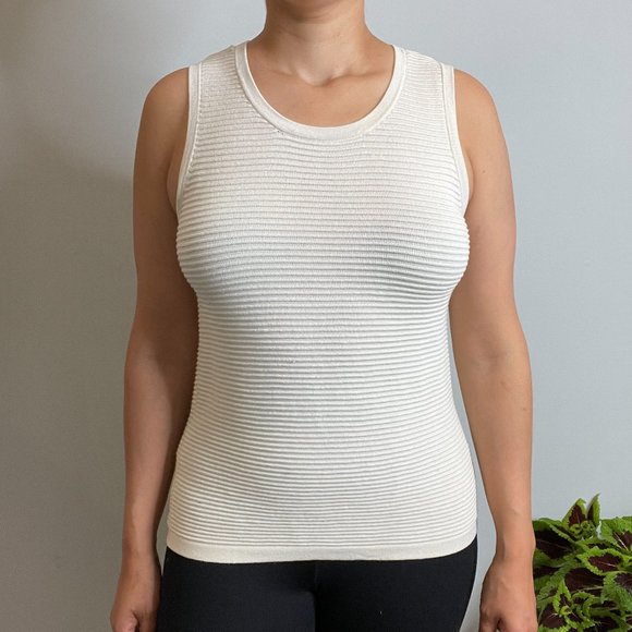 Backdrop Knit Sleeveless Top -M- - Picture 1 of 12